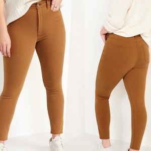 NWT Old Navy Rockstar Super Skinny Jeans Size 14